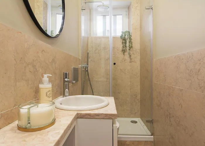 Charming In Private At Graca Apartment Lisbon