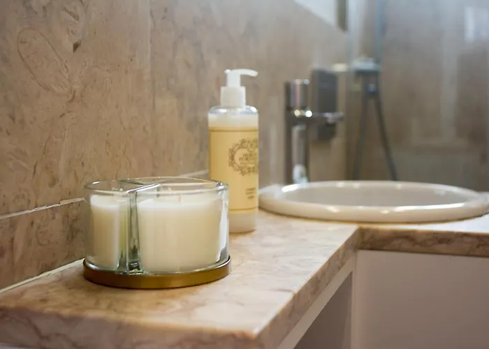 Charming In Private At Graca Apartment *