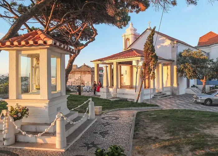 Charming In Private At Graca Apartment *