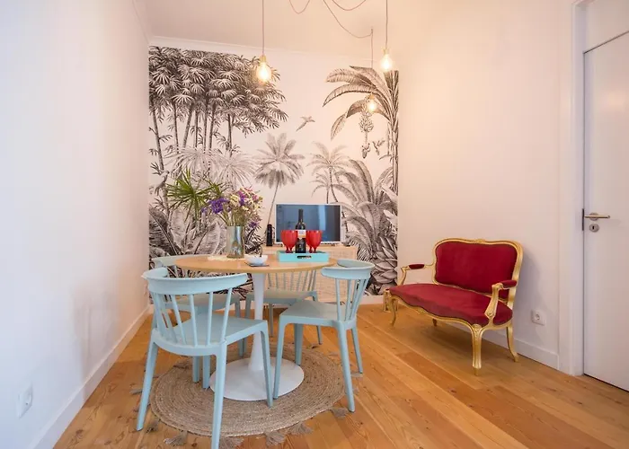 Charming In Private At Graca Apartment