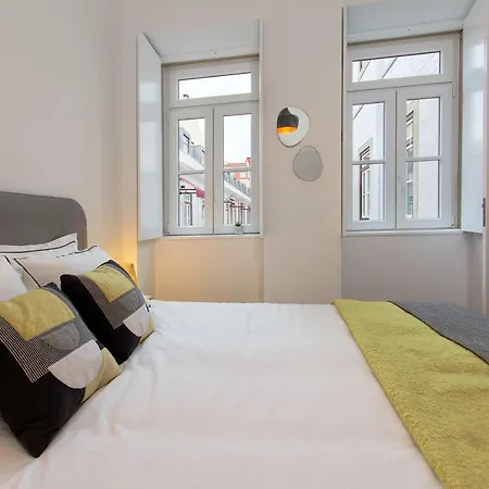 Apartment Charming In Private At Graca Lisbon