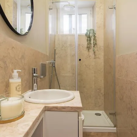 Charming In Private At Graca Apartment Lissabon