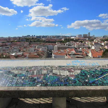 Апартаменти Charming In Private At Graca